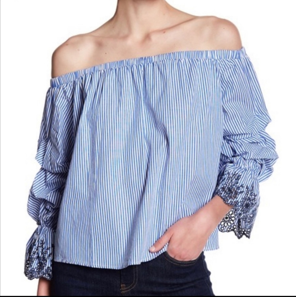 NWT ASTR the label Off the Shoulder Blue and White Stripe Long Sleeve Top Size M